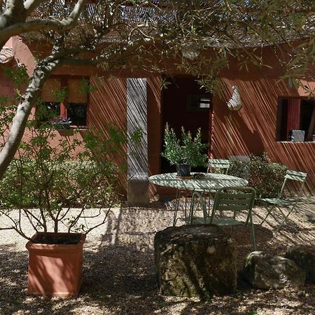 La Mazade De Saint Mamert Exterior photo